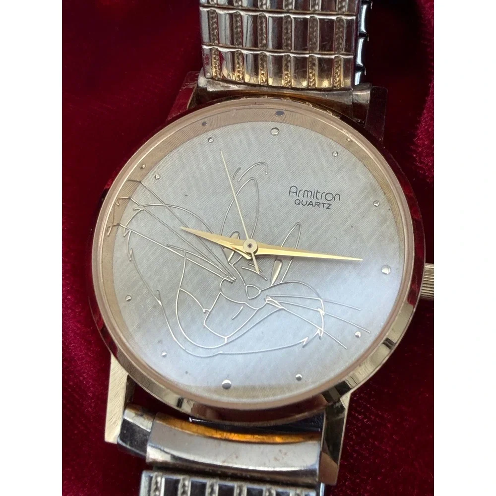 Vintage 1992 Armitron Bugs Bunny Watch Gold Tone Speidel Band 2200/45 2036